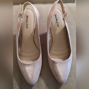 Rialto Champagne Glitter Slingbacks Size 8.5